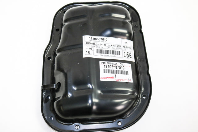 TAPA DE CRANK MOTOR  COROLLA(09-20) CHR(18-21)PRIUS(10-22)1.8L SCION XD(08-14)